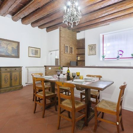 Center Ztl Lovely Apartment Ferrara Eksteriør bilde