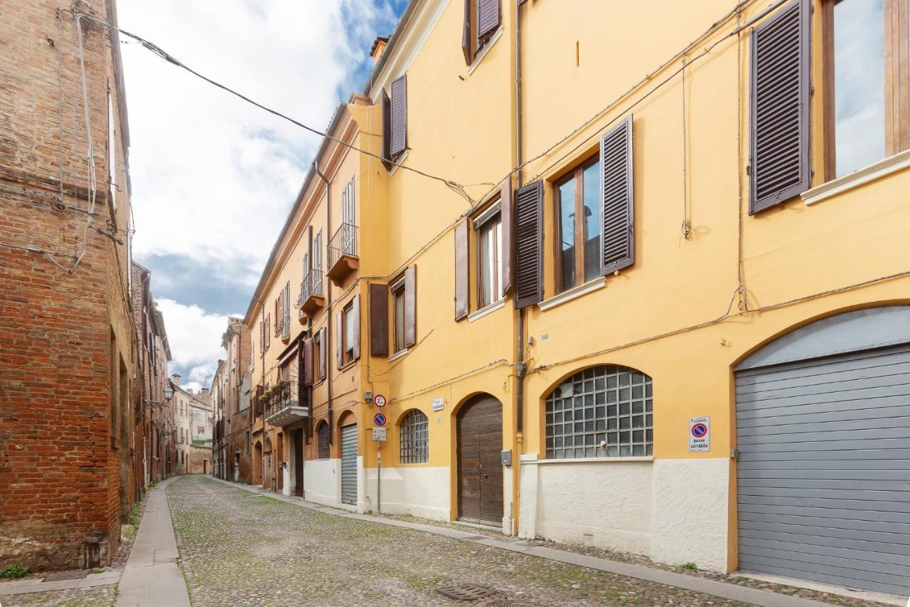 Center Ztl Lovely Apartment Ferrara Eksteriør bilde