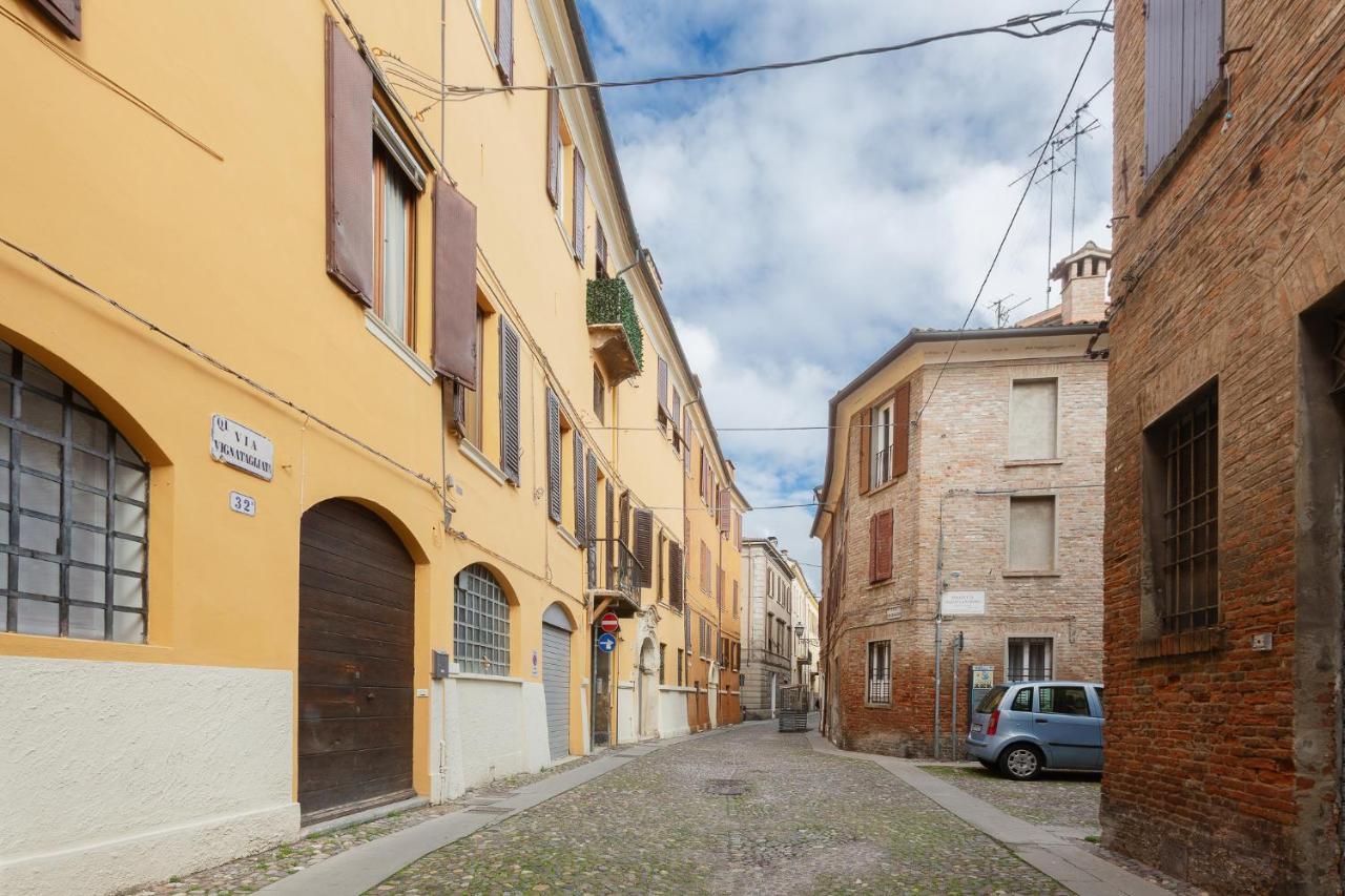 Center Ztl Lovely Apartment Ferrara Eksteriør bilde